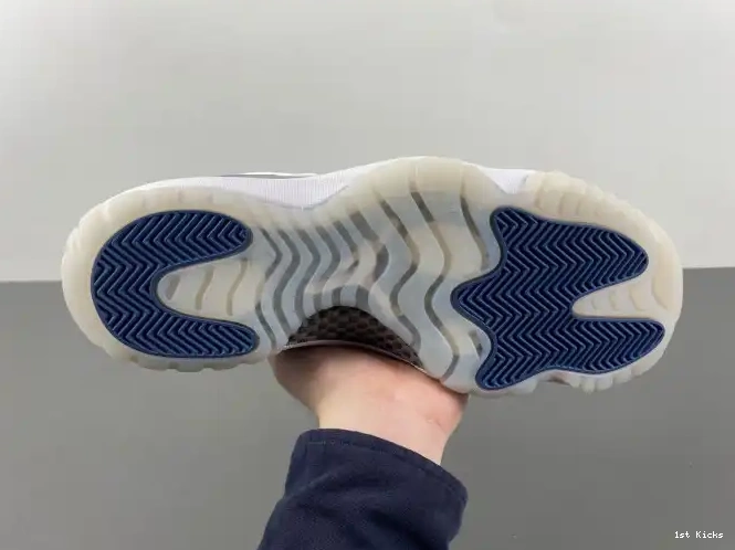 Midnight Navy Retro Jordan Low 11 FV5104-104 (2024) 0530